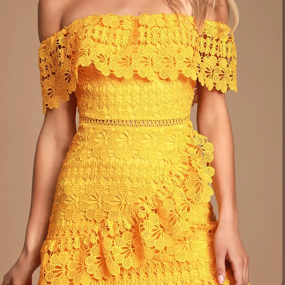 NWT Lulus yellow lace off the shoulder dress - Picture 3 of 6